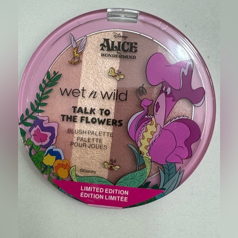 Wet n wild x Alice in Wonderland blush palette